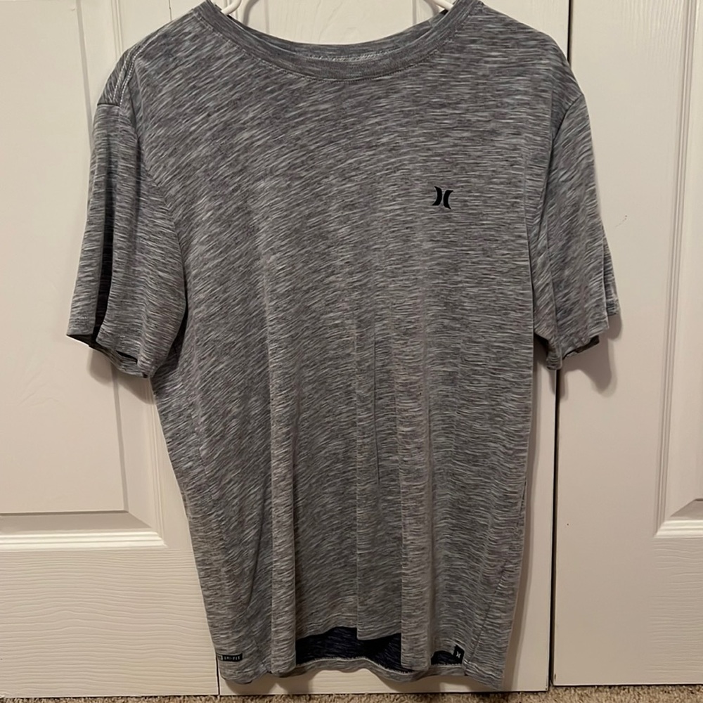 Mens L Hurley t-shirt